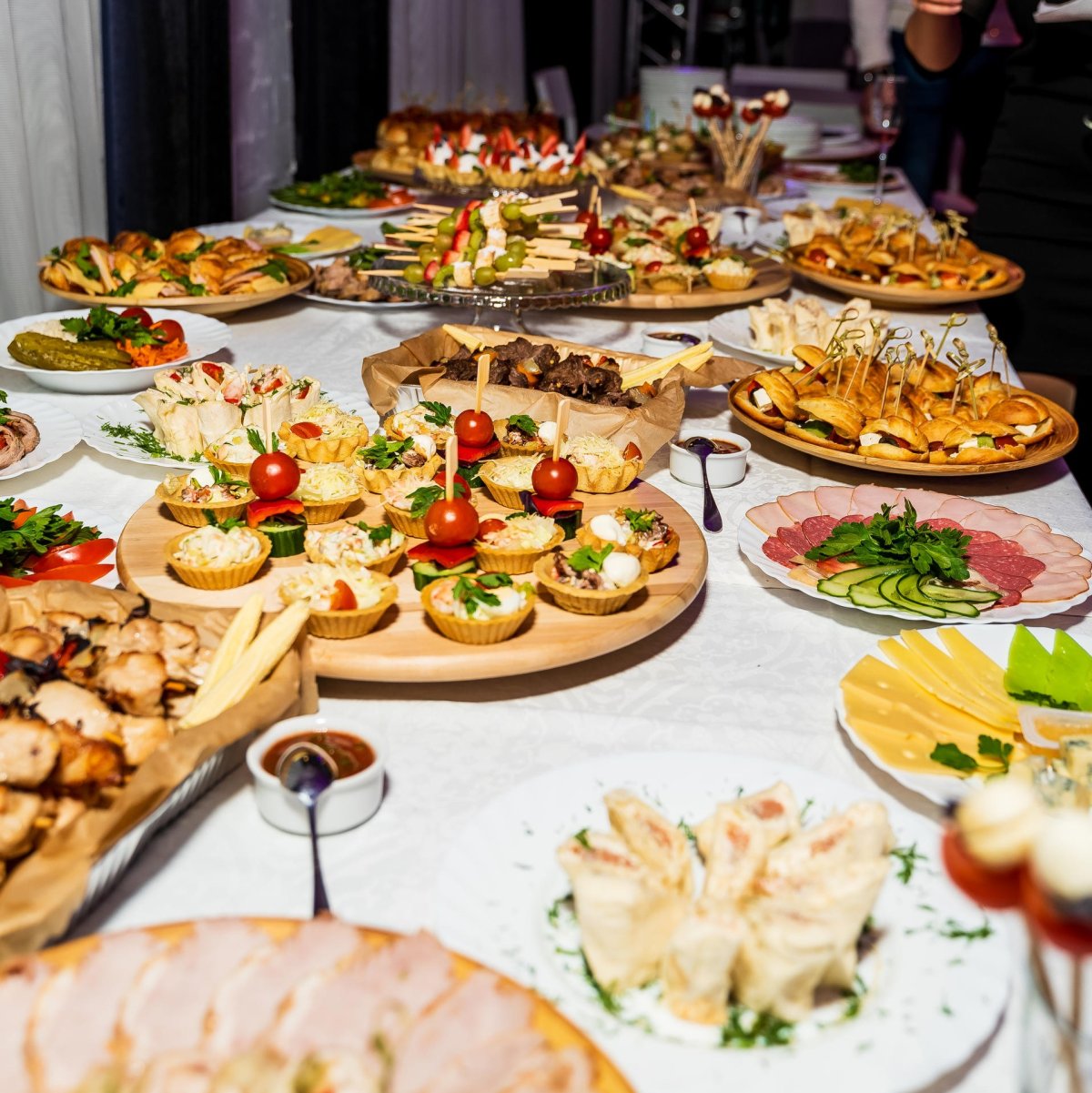 Фуршетный стол