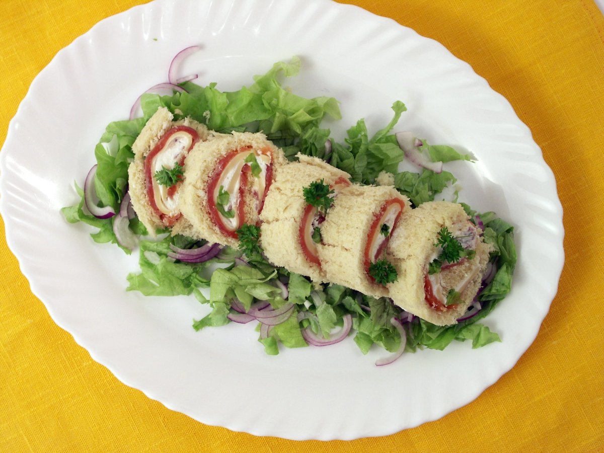 Закусочные рулетики