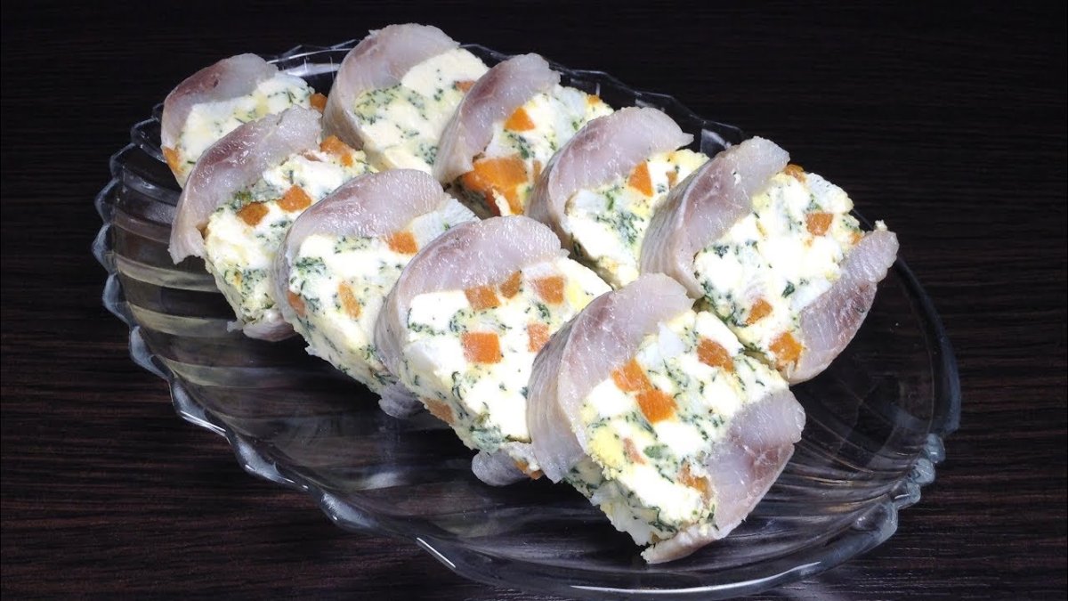 Рулет из скумбрии