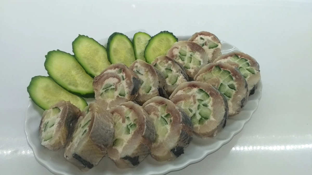 Рулет из селедки