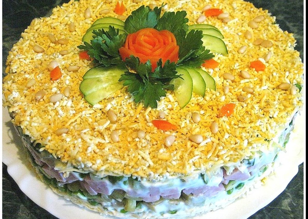 Украшение праздничного стола