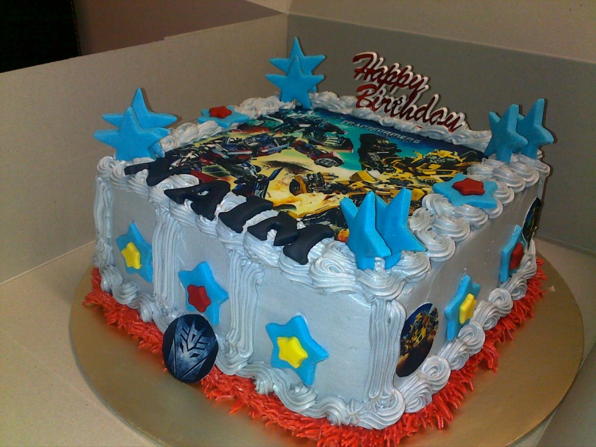 Торт «трансформеры - Бамблби»