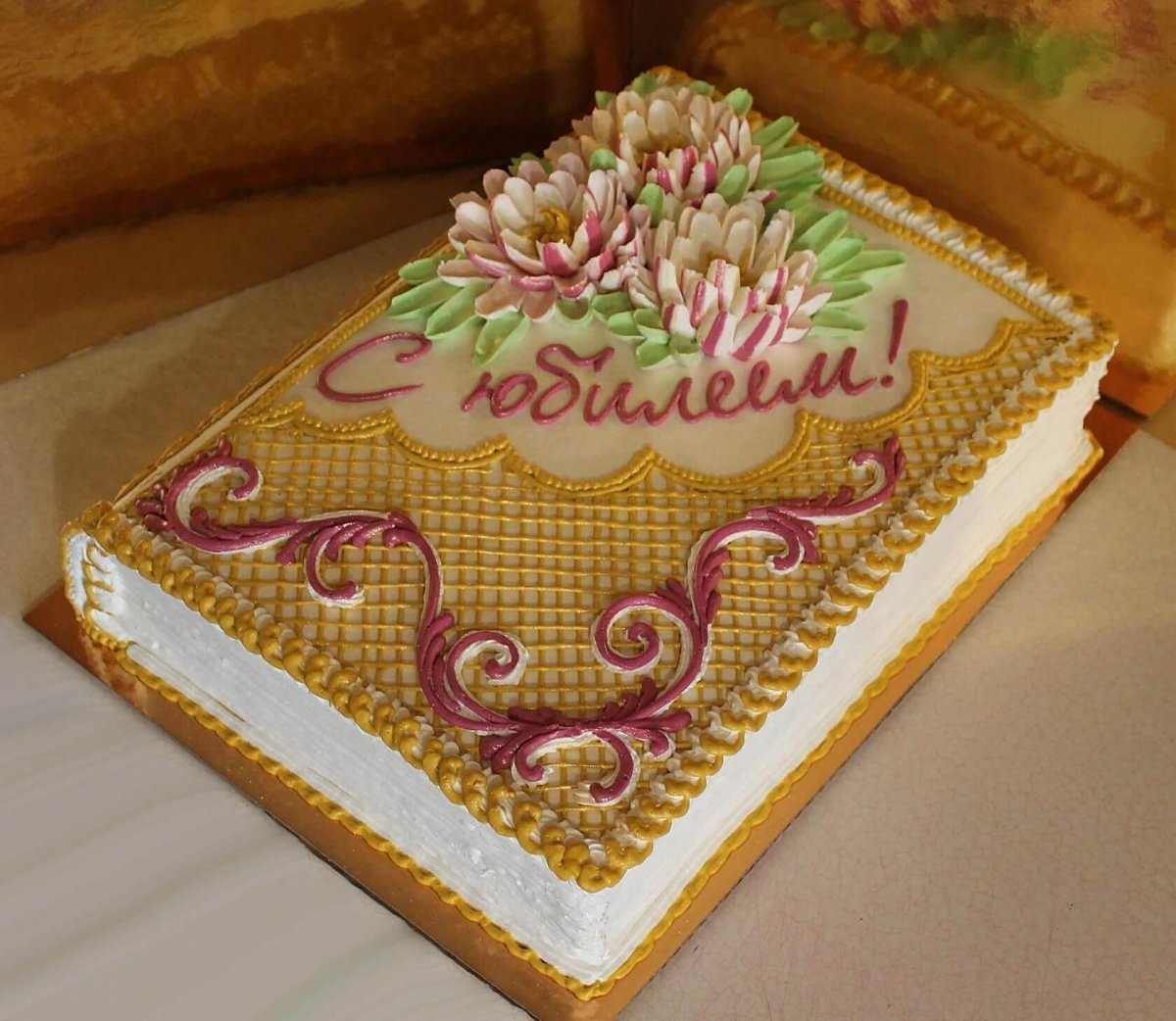 Торт на выпускной в школу