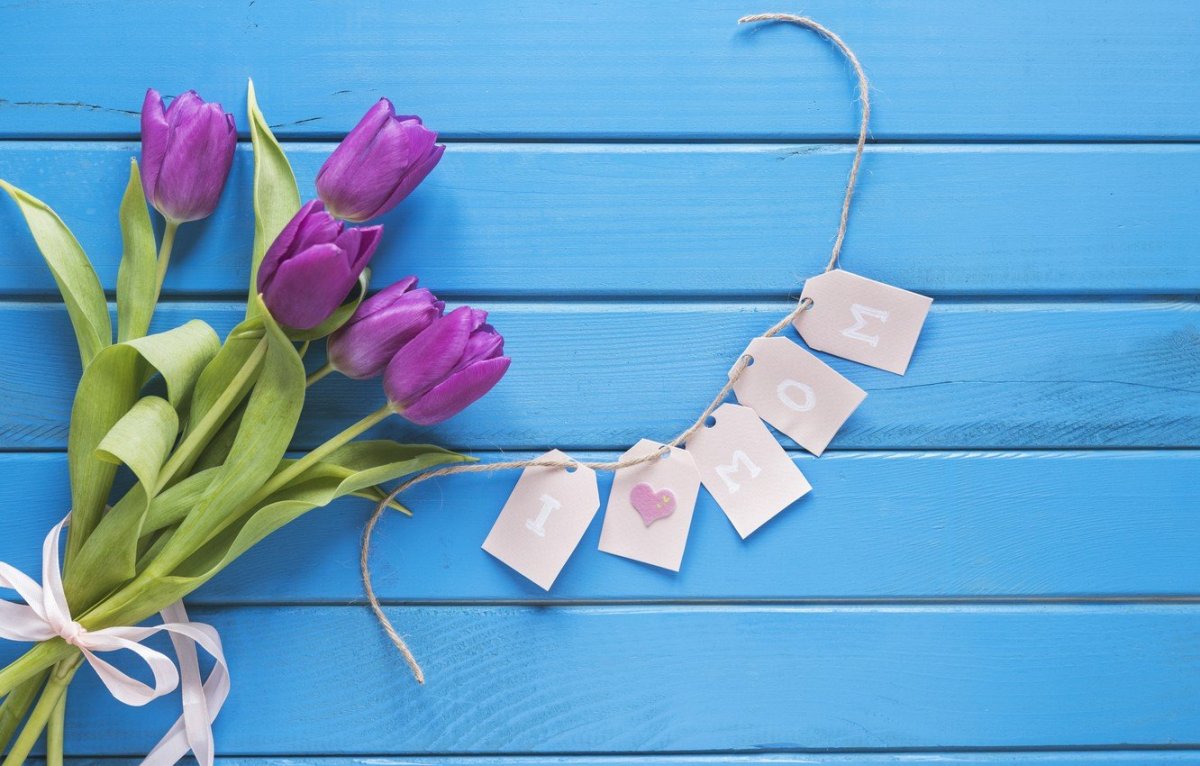 Обои на рабочий стол букет тюльпанов