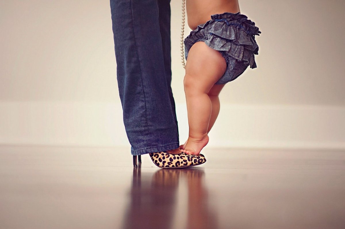 Красивые ноги мамы