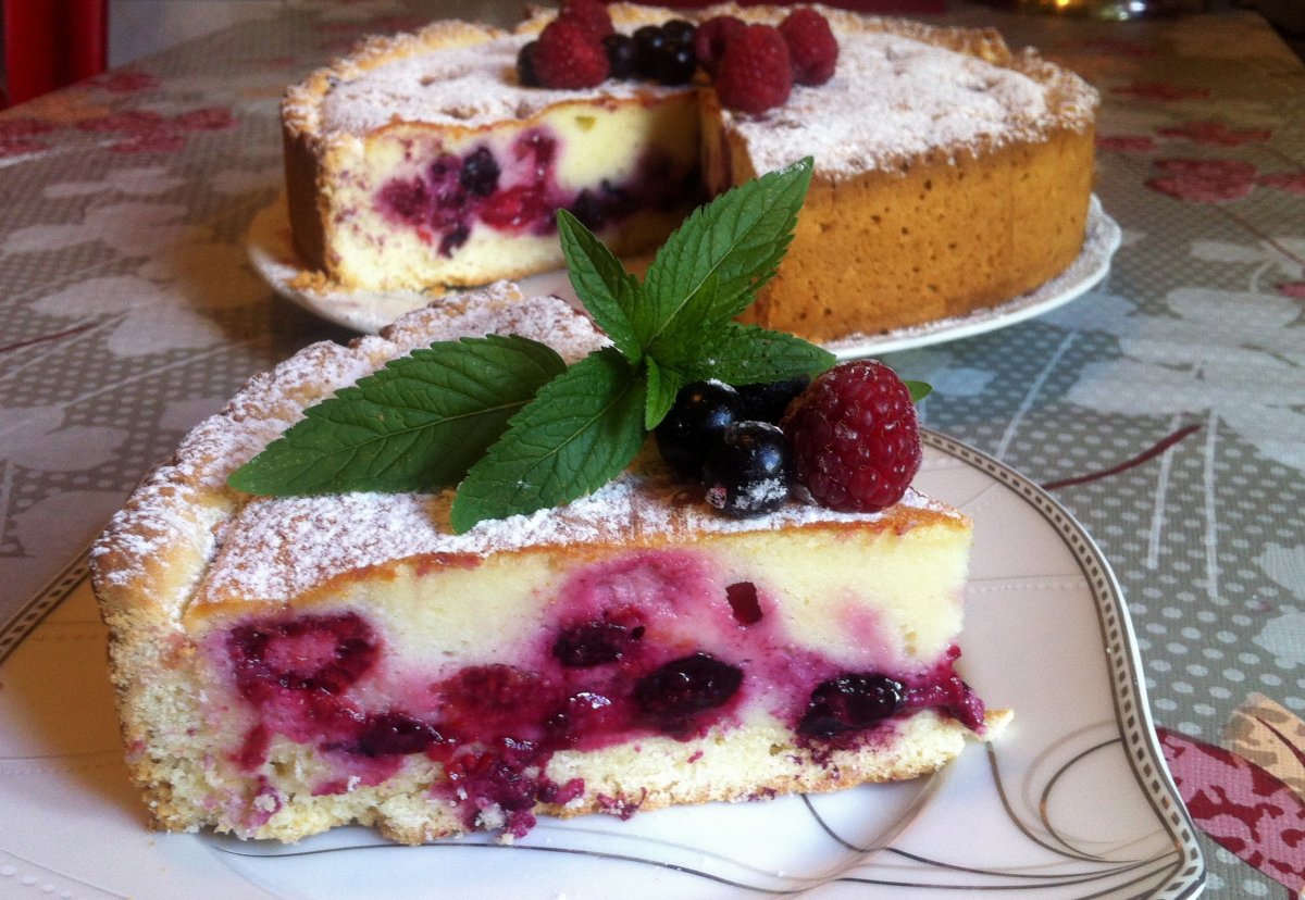 Торт сметанник бисквитный