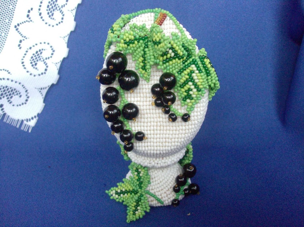 Мини поделки из бисера
