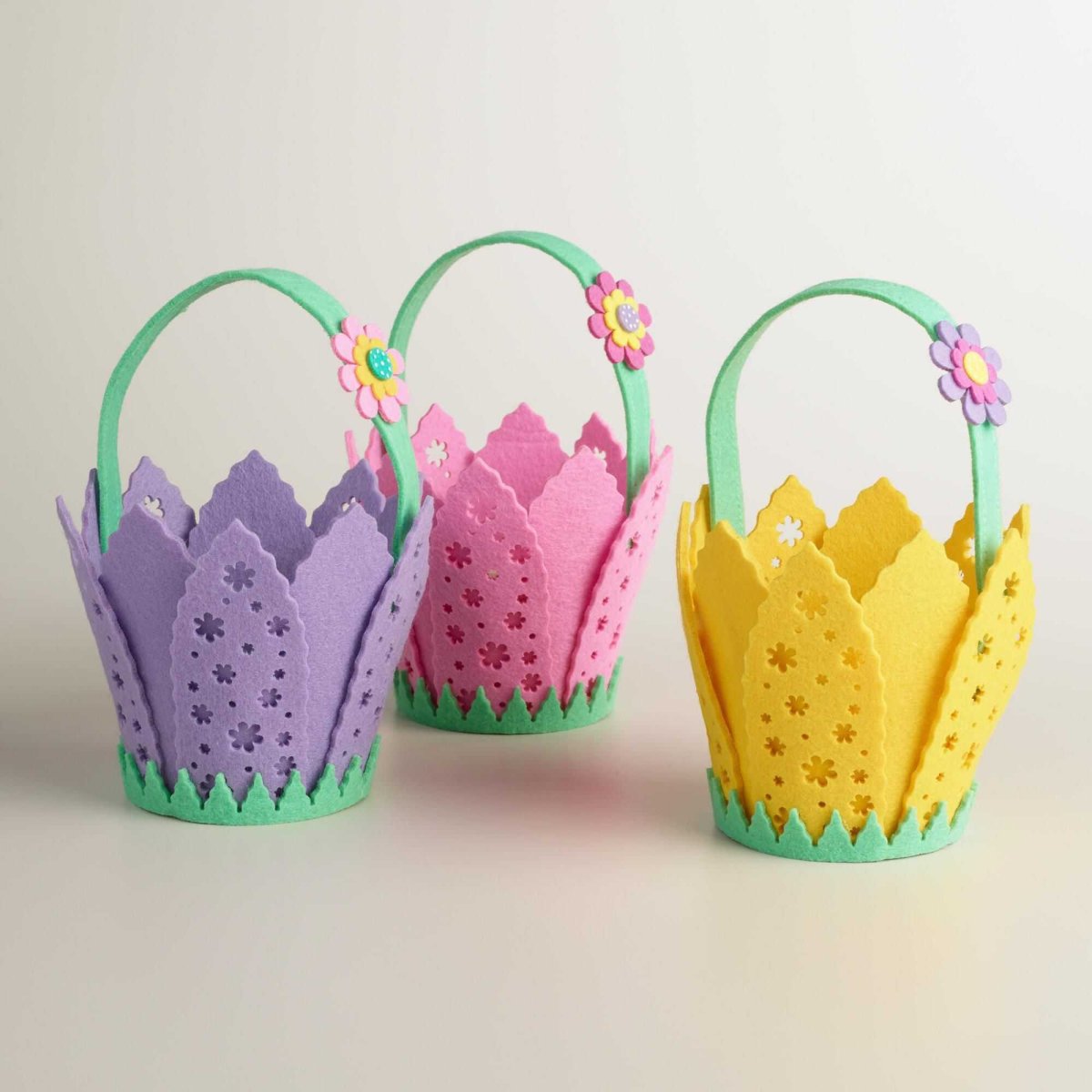 Пасхальные цветы из фетра