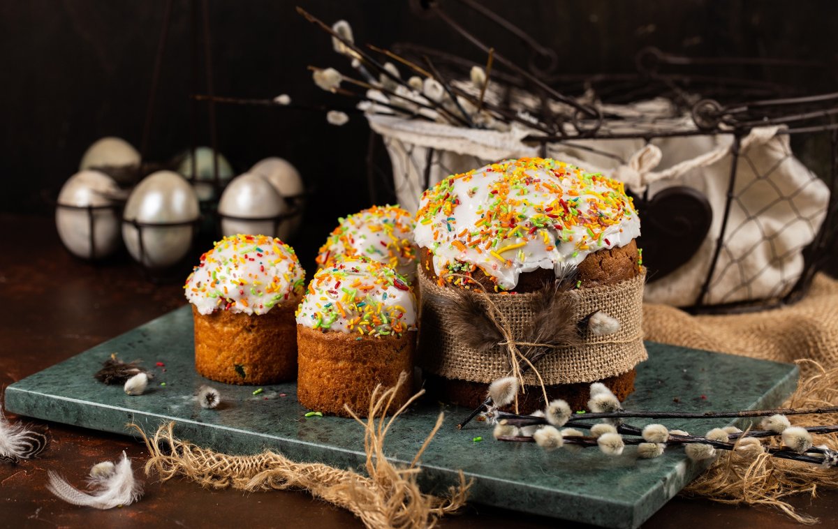 Пасхальные композиции с куличвюами