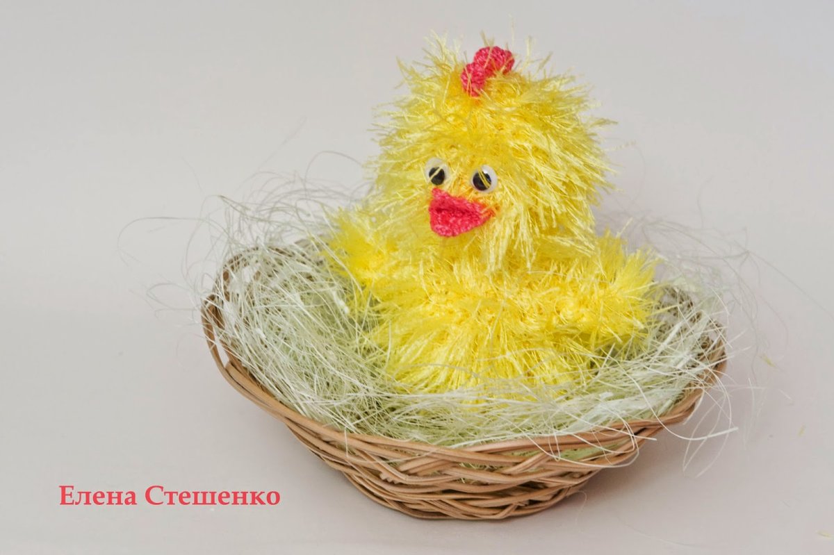 Цыпленок в яйце из фетра
