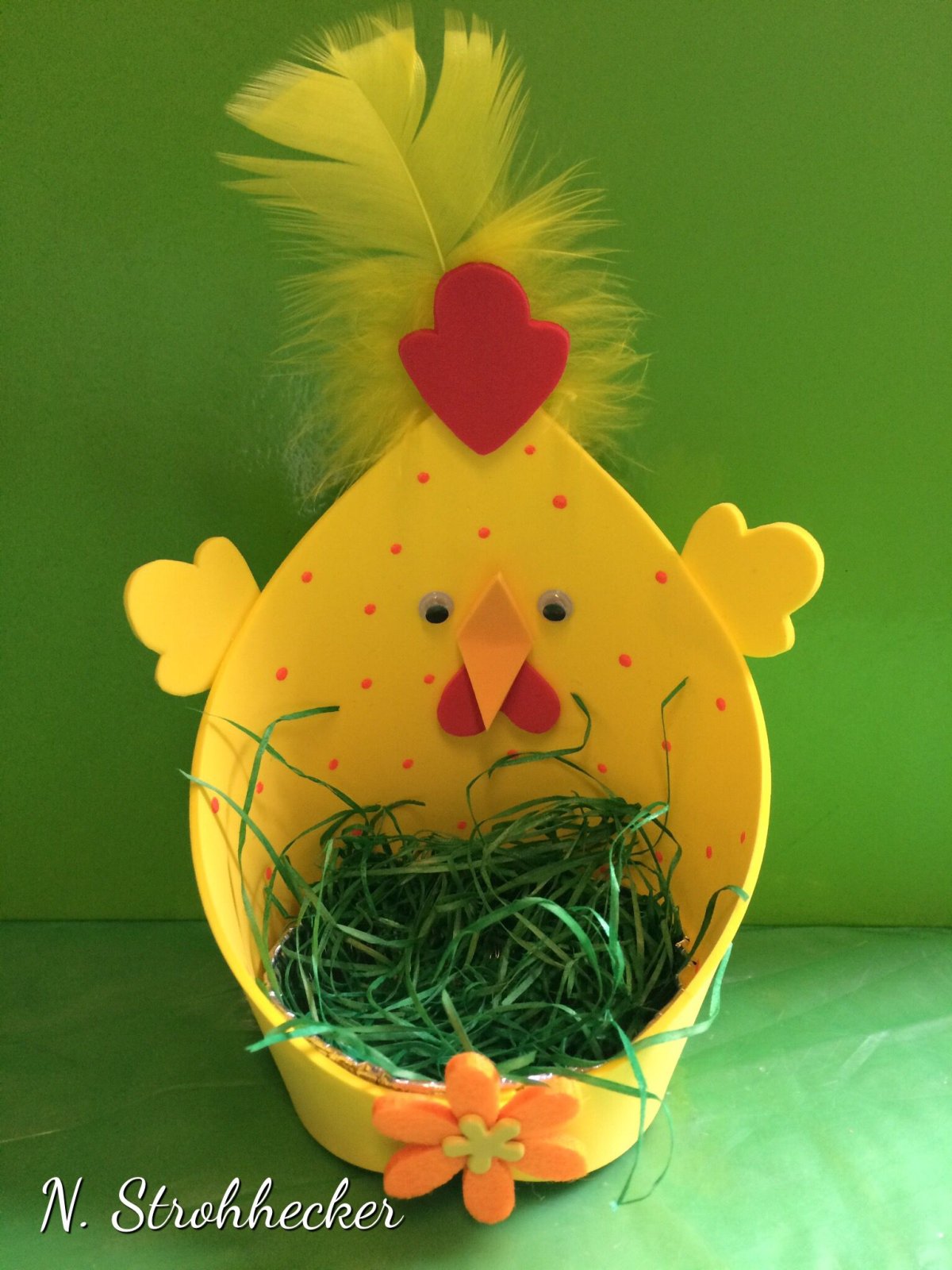 Птенец из ниток