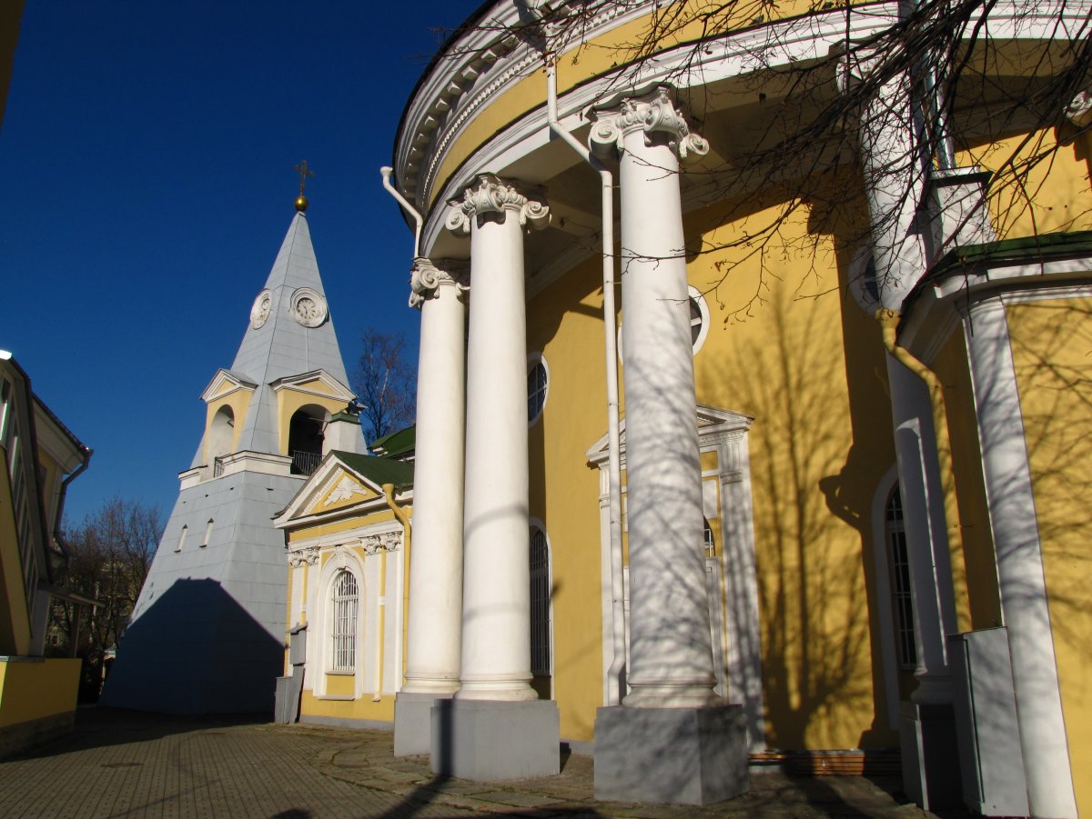 Церковь Святой Троицы кулич и Пасха