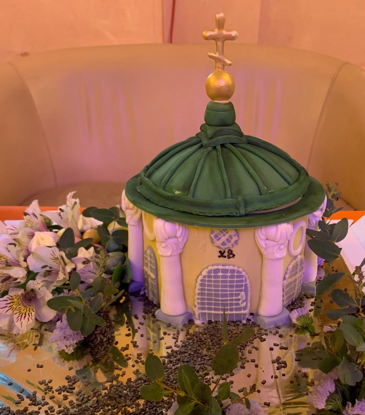 Троицкая Церковь «кулич и Пасха»