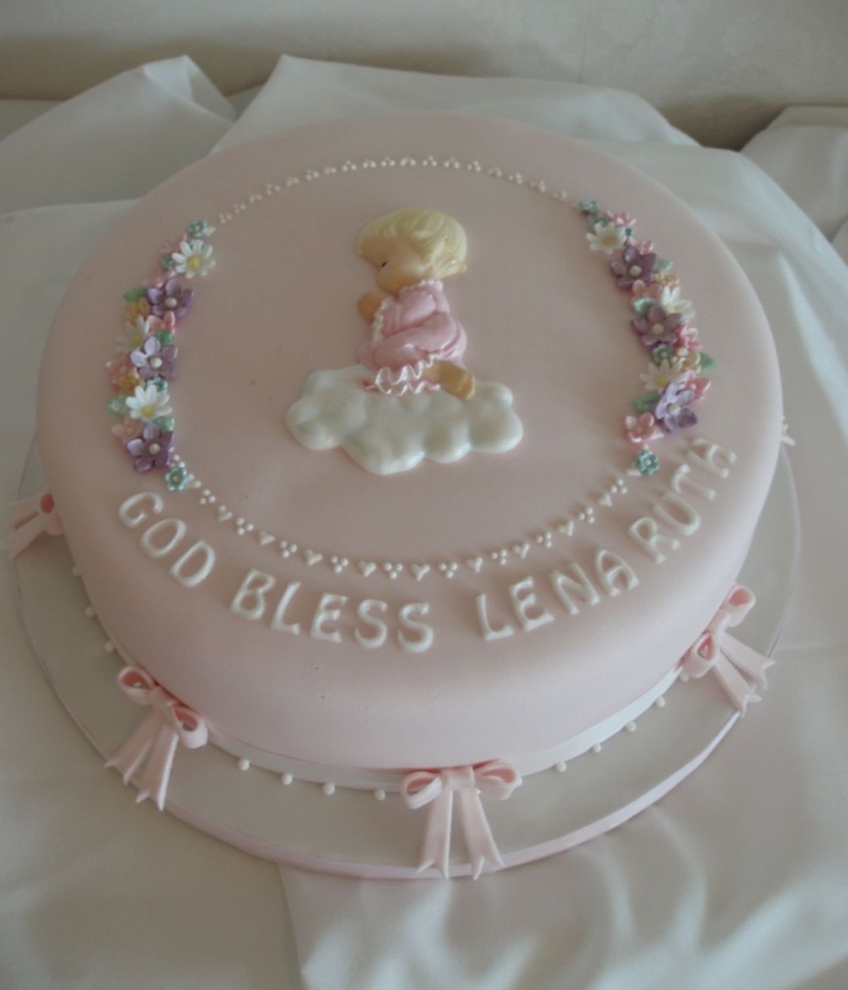 Украшение торта на крестины мальчика