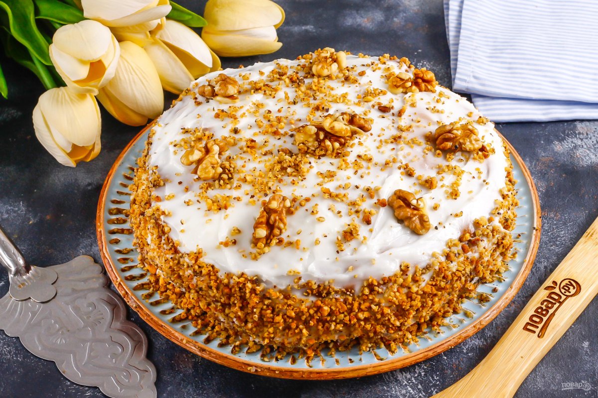 Медовик с орехами