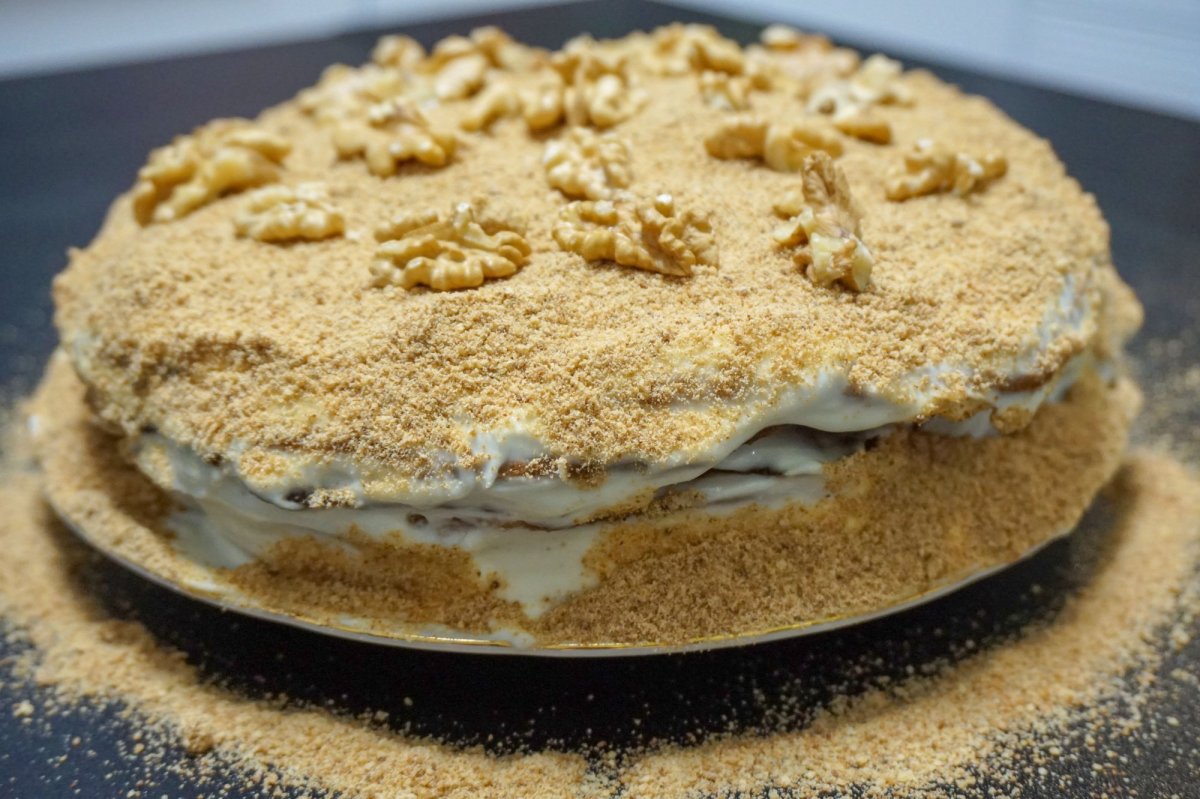 Торт с шоколадными коржами