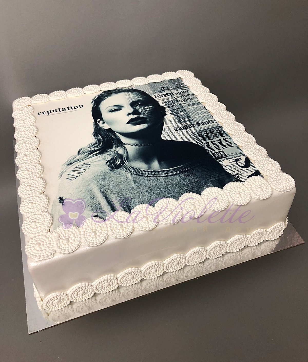 Торт квадратный кремовый