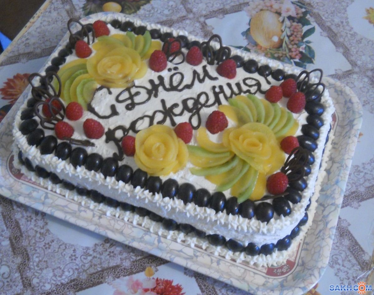 Торт прямоугольный с цветами