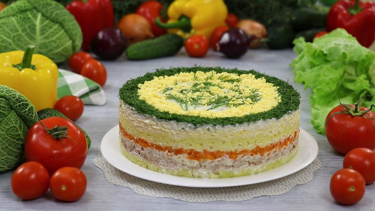 Слоеный салат неженка