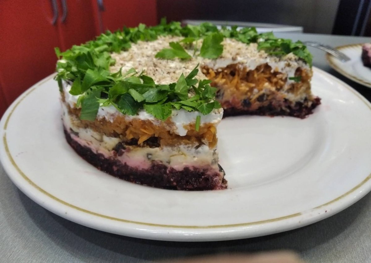 Салаты на праздничный ст