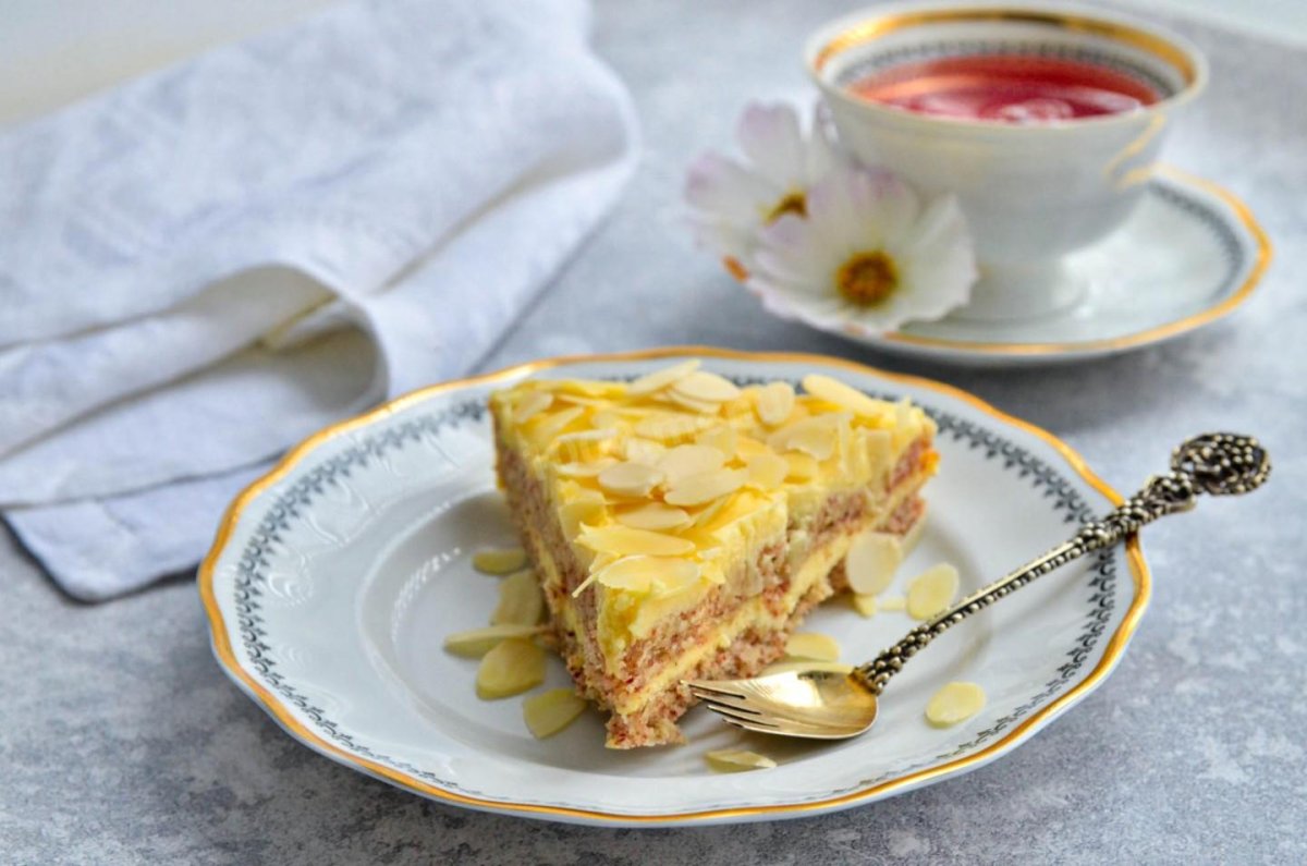 Миндальный Корж