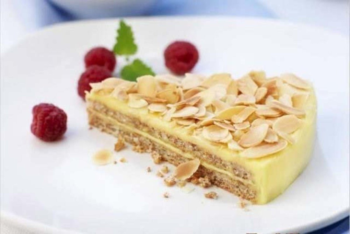 Торт Эстерхази с миндальной мукой