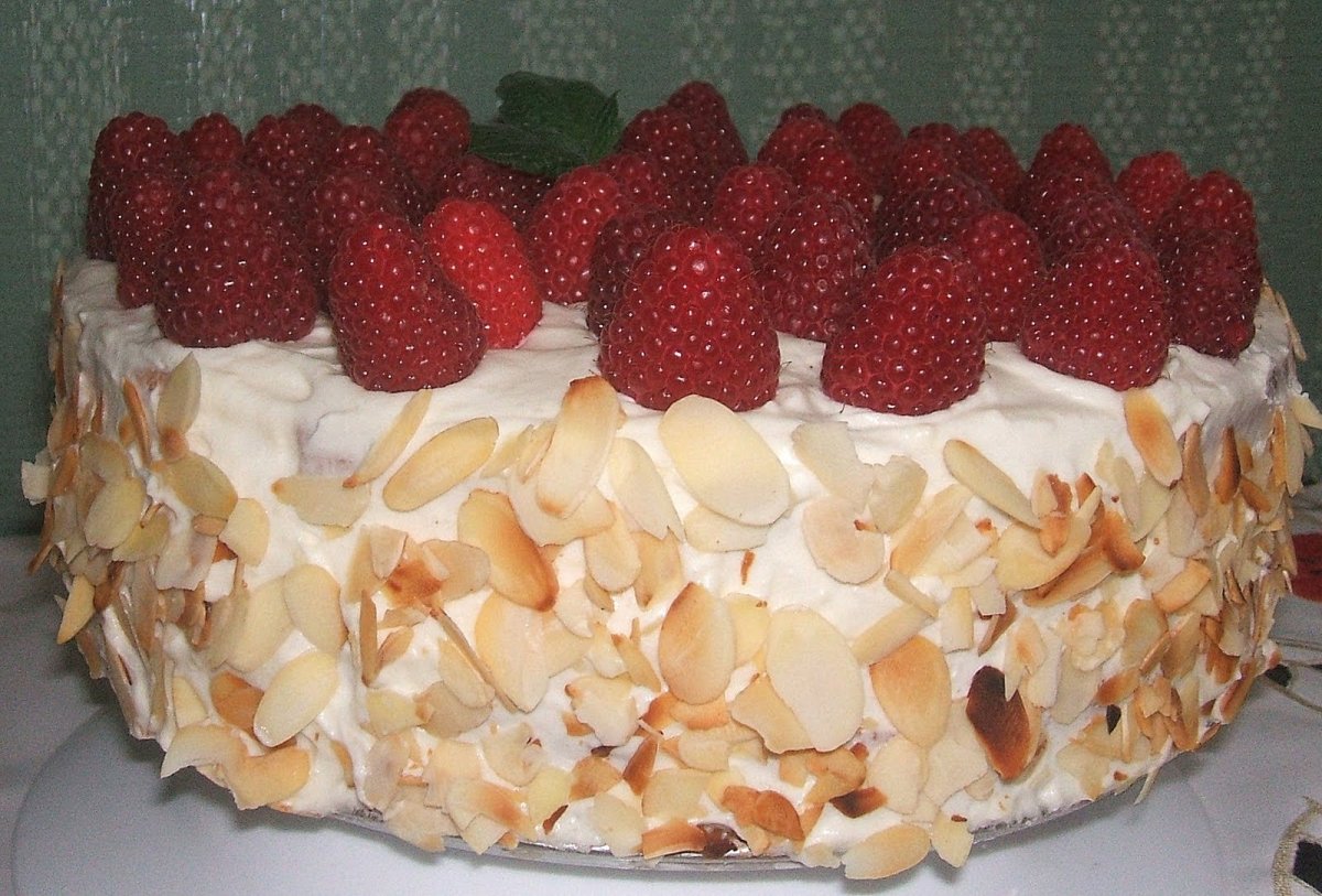 Миндальный торт