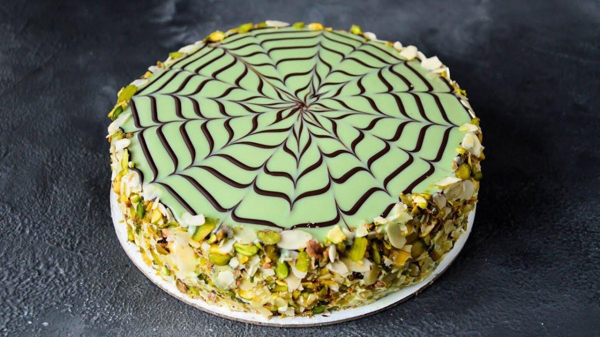 Украшение торта сверху