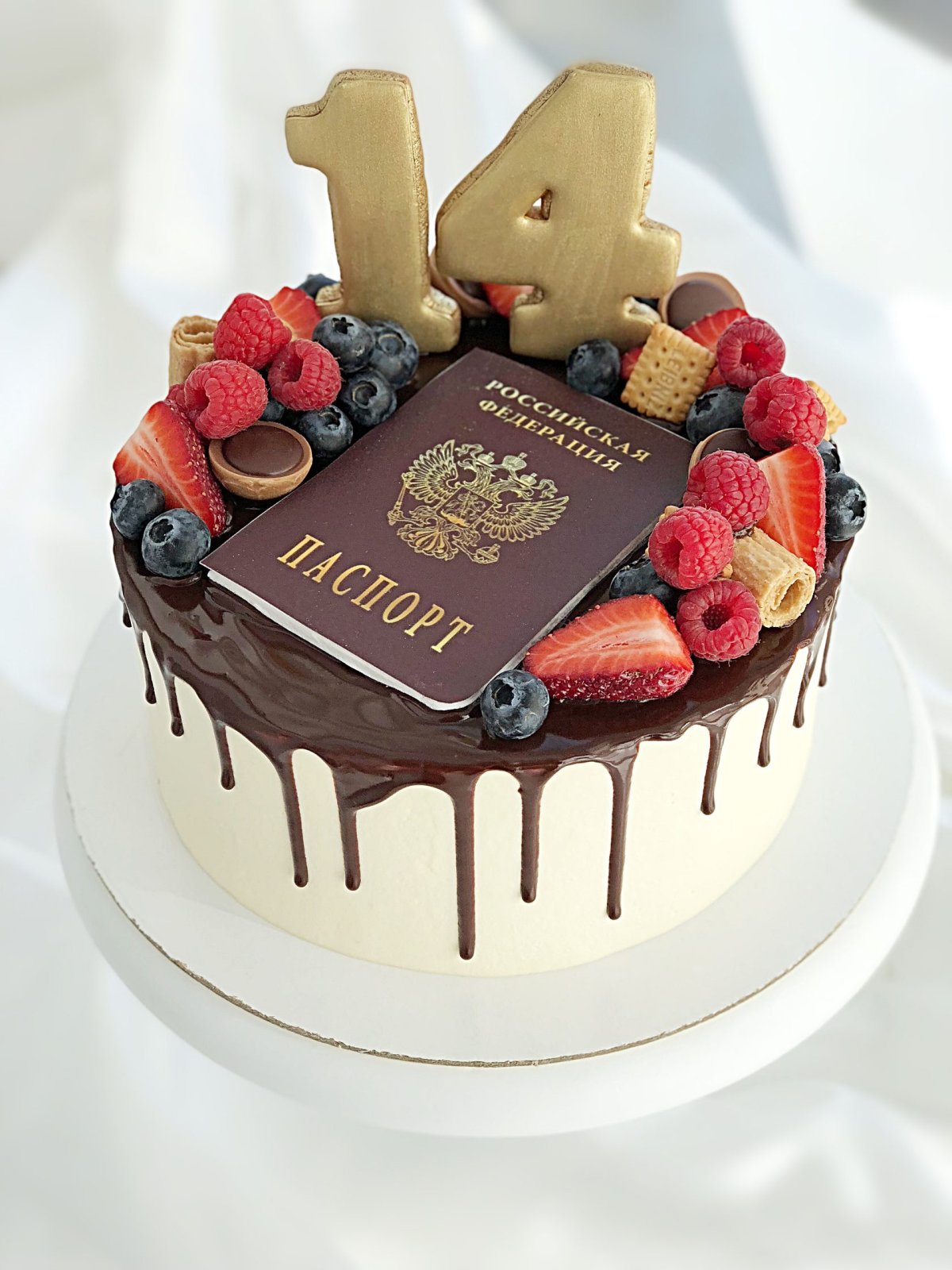 Торт на 14 лет девочке с паспортом