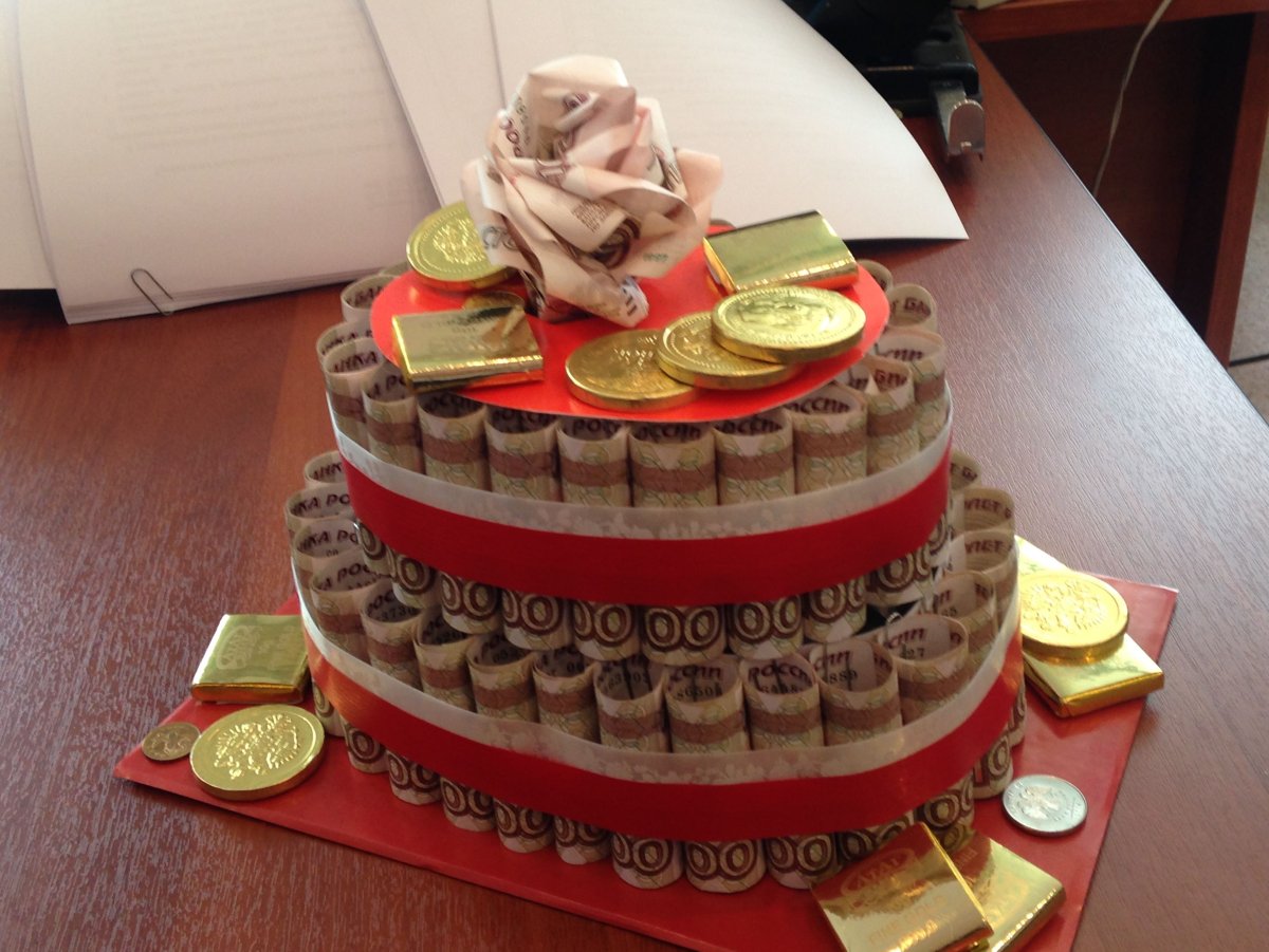 Торт из денег на свадьбу
