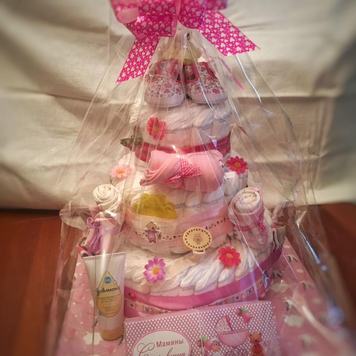 Торт из памперсов для девочки