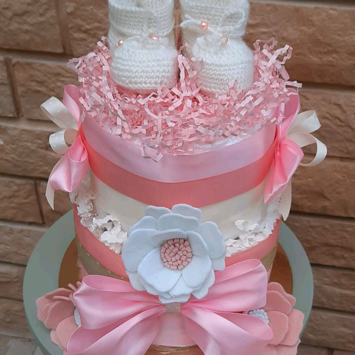 Торт из подгузников для девочки
