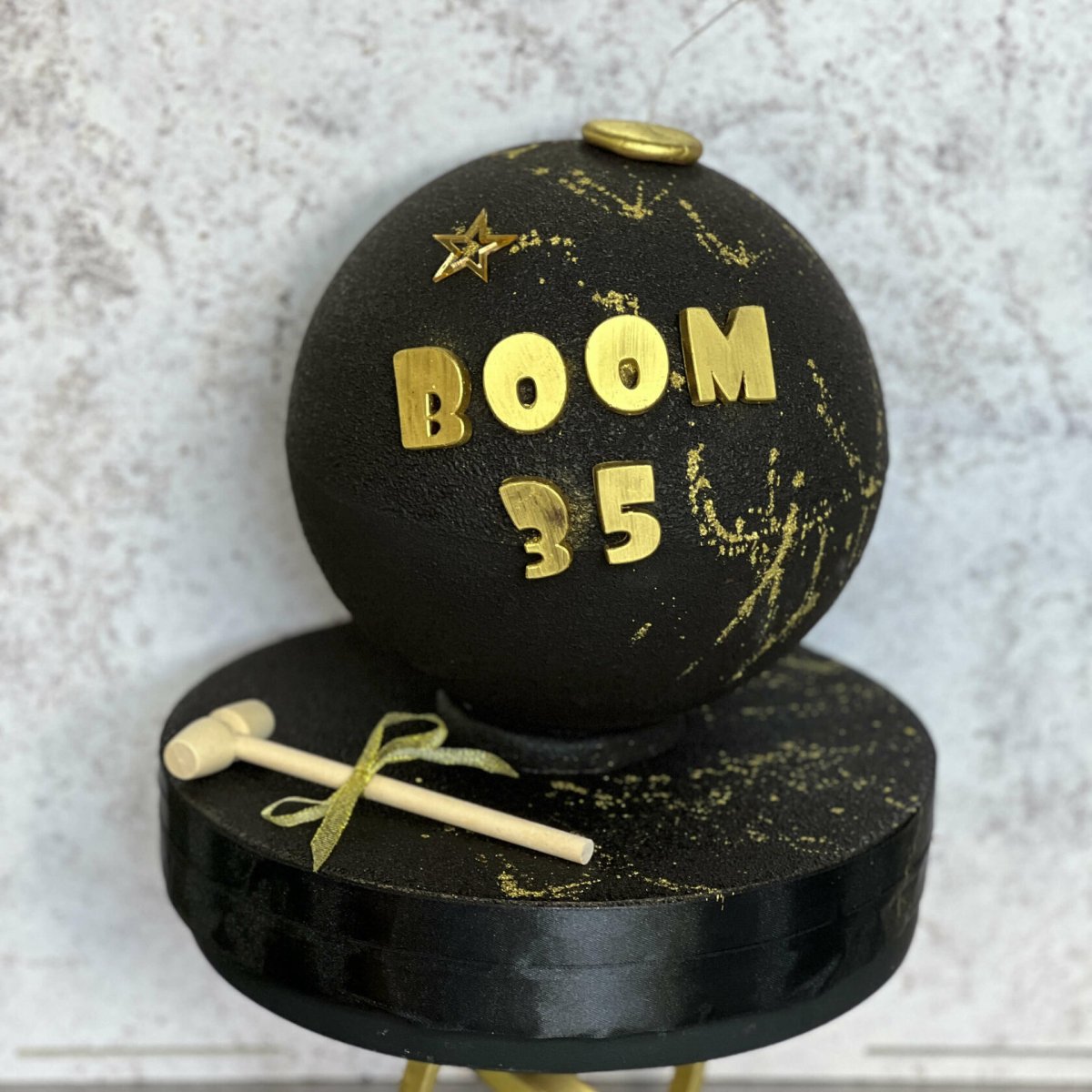 Тортик с сюрпризом внутри