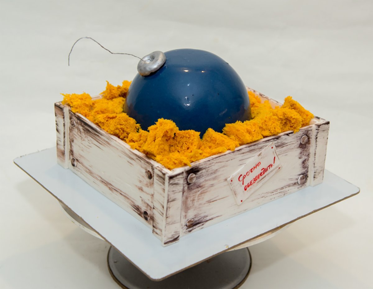 Торт в виде бомбочки