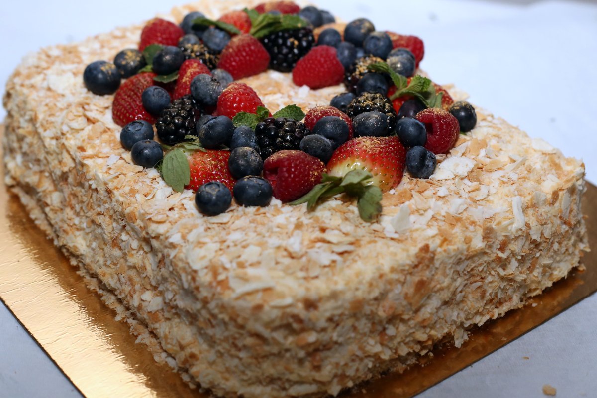 Торт Наполеон с надписью