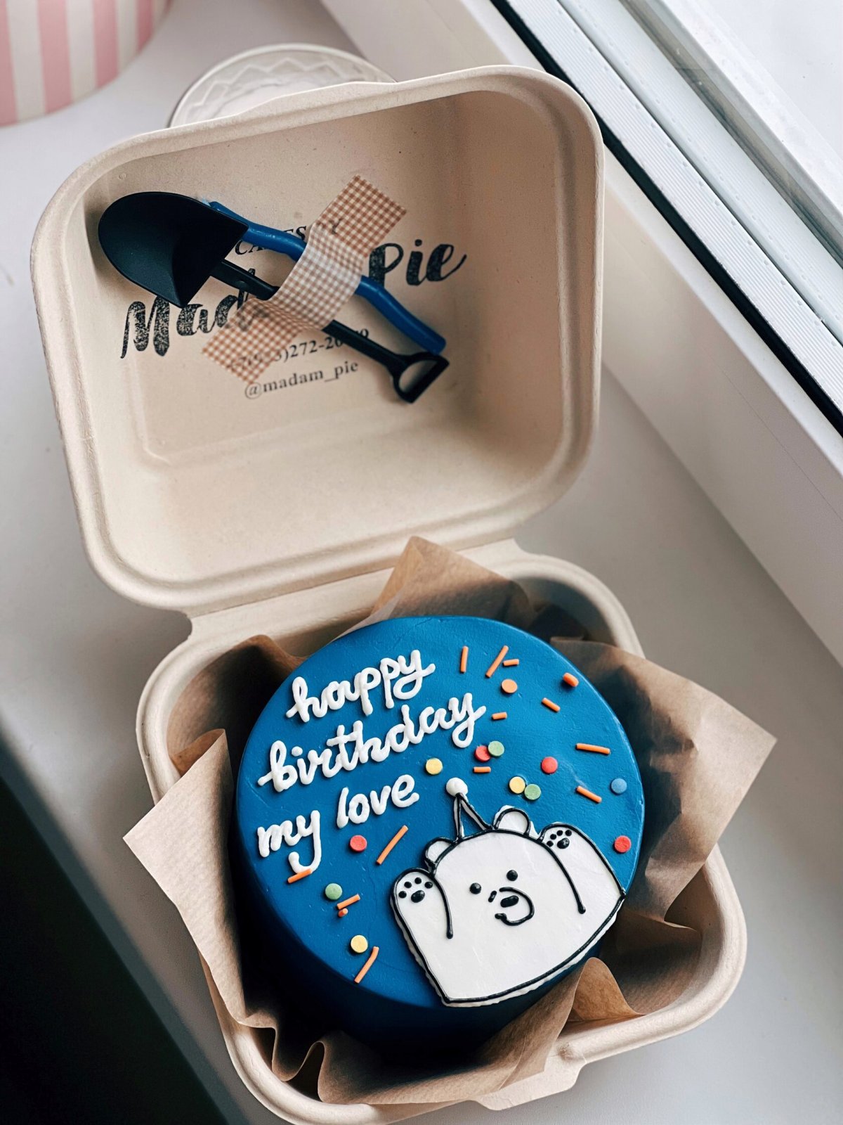 Бенто торт без паники ты не старенький