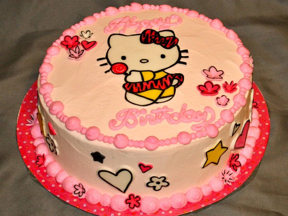 Торт с Хелло Китти и Куроми