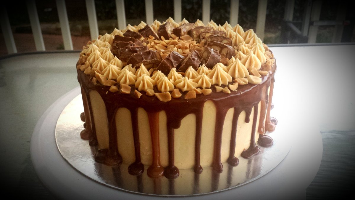 Торт Сникерс Эрнест