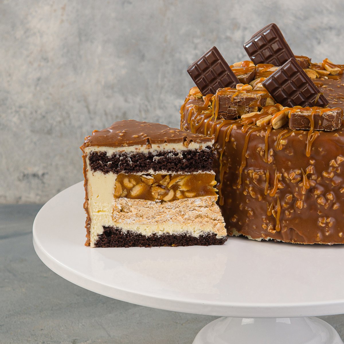 Торт Сникерс на день рождения мужу