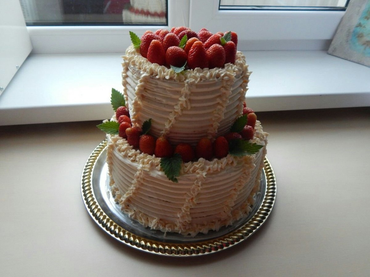 Фруктовый свадебный торт