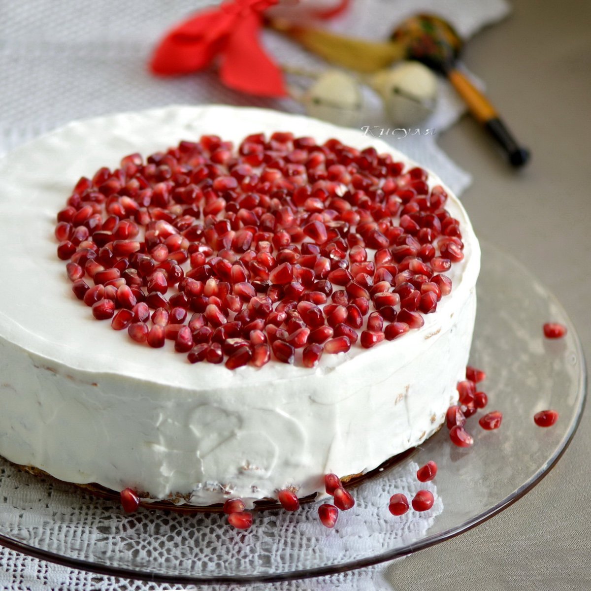 Украшение торта фруктами