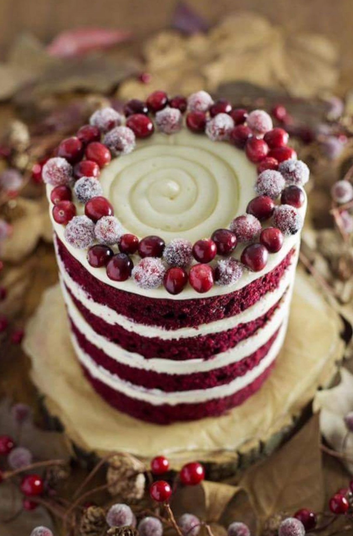 Стильное украшение морковных тортов