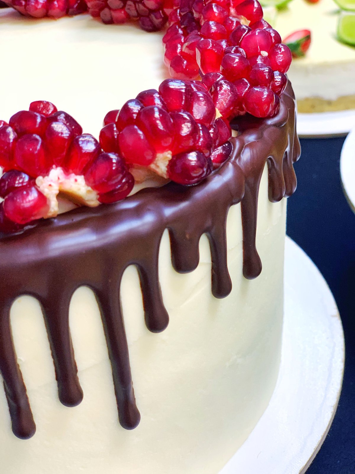 Торт с гранатом