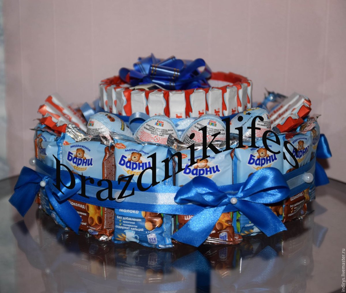 Торт из шоколадок для мальчика