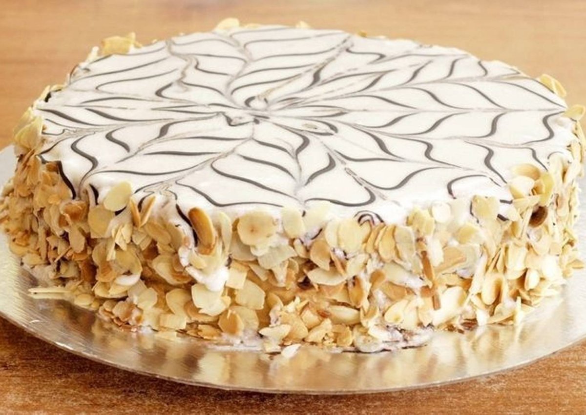 Украшение торта сверху