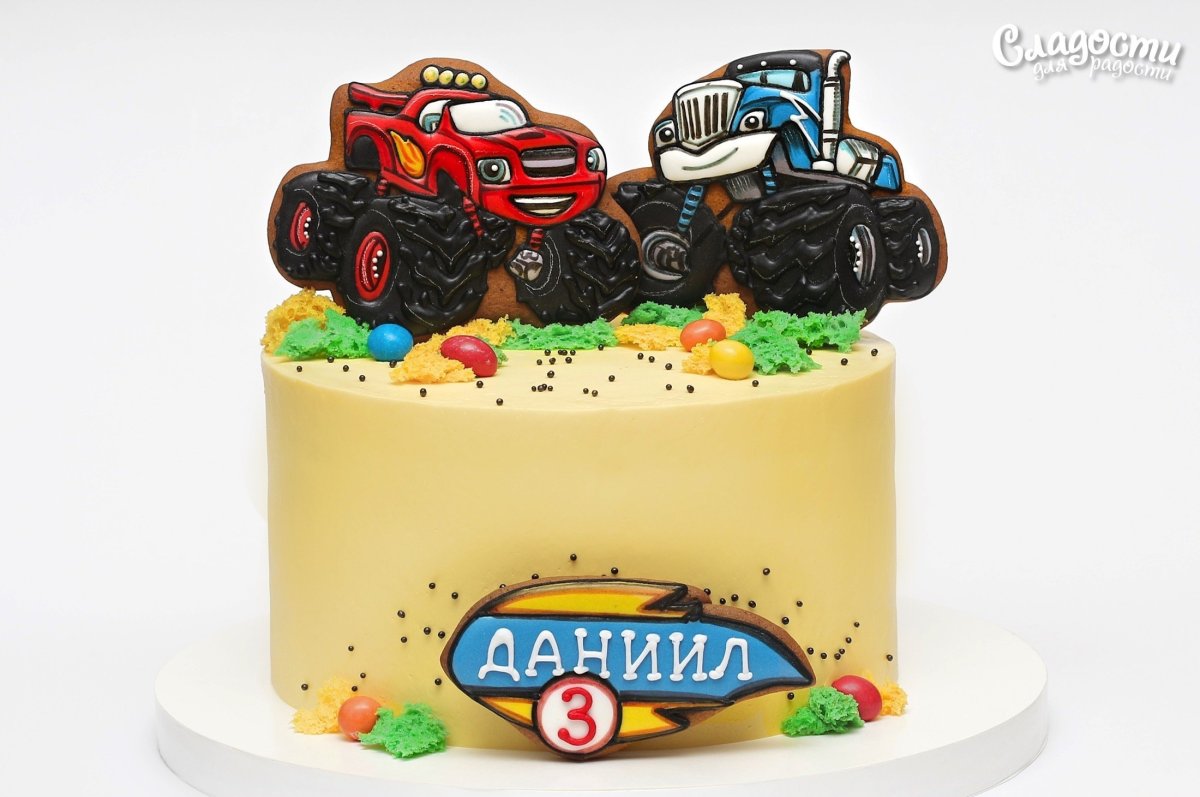 Тортик Вспыш и чудо машинки