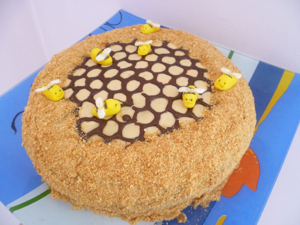 Украшение медовика без ягод