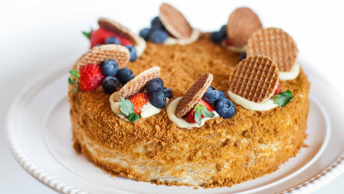 Тортик медовый украшение