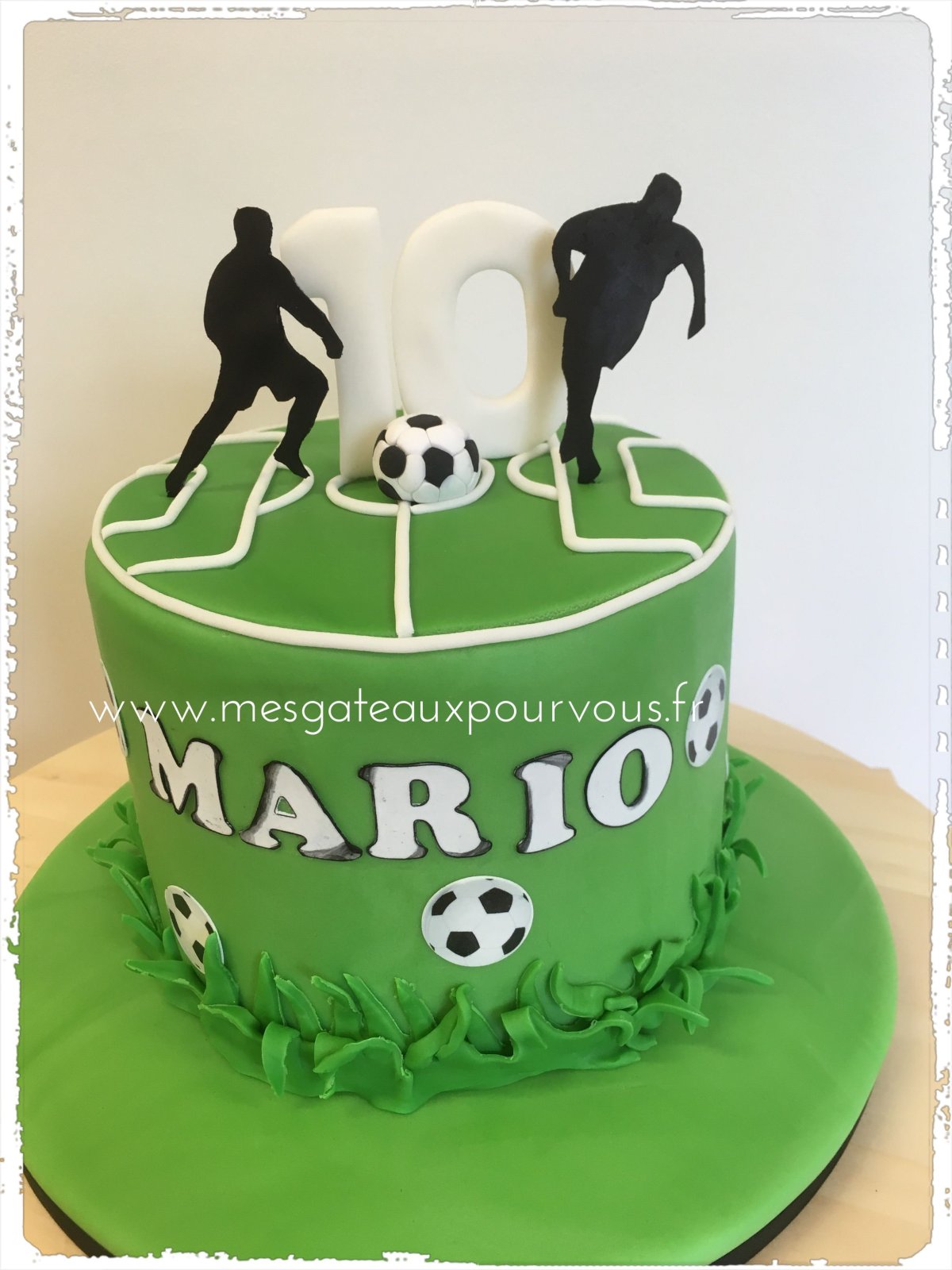 Торт футбольный с Роналдо