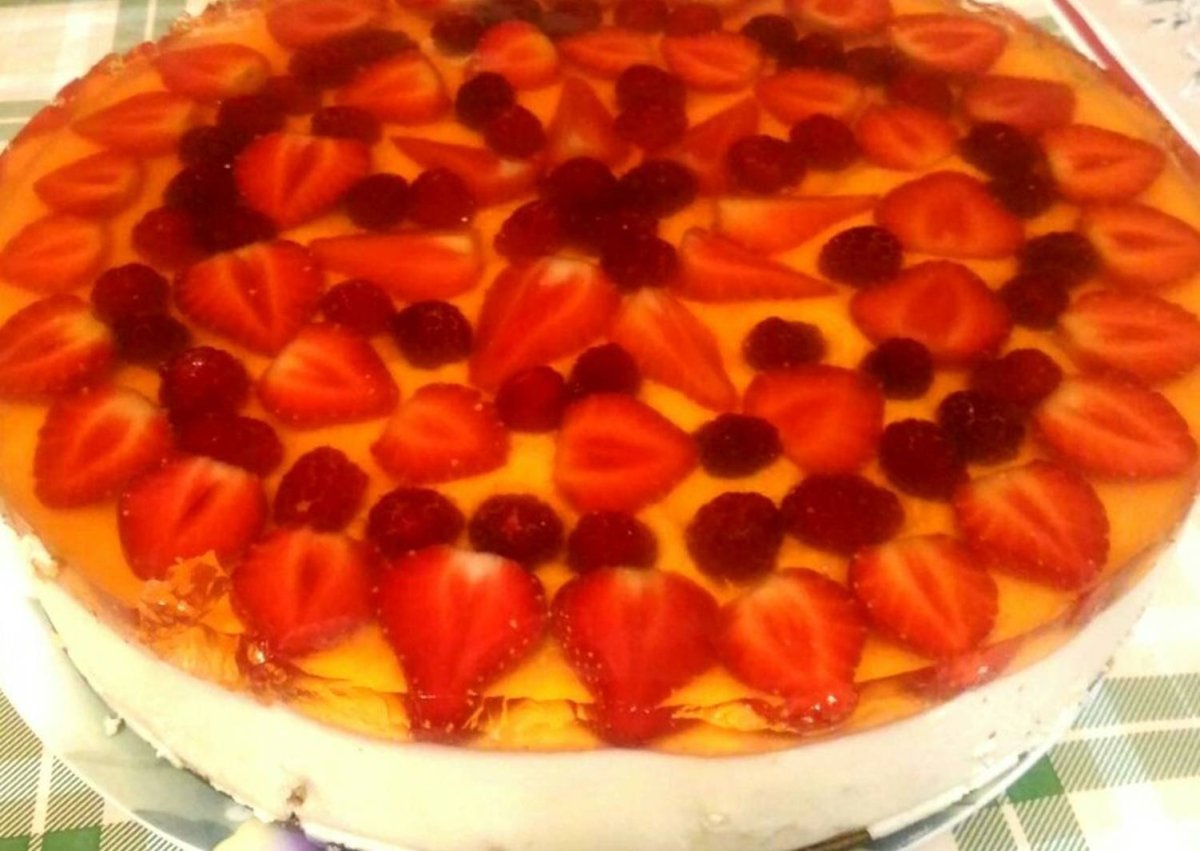 Пирог с фруктами в желе